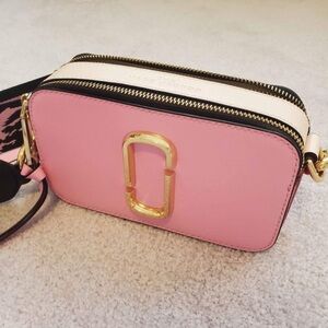 The MARC JACOBS 💯 AUTHENTIC